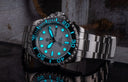 Master 2000 Day Date Swiss Auto White Dial Round Hour Markers Black Hands